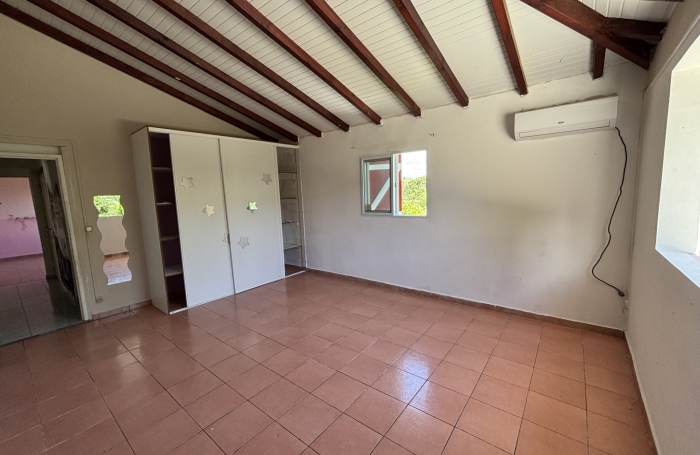 A VENDRE  Maison F3 + studio   Les Mangles, Petit-Canal