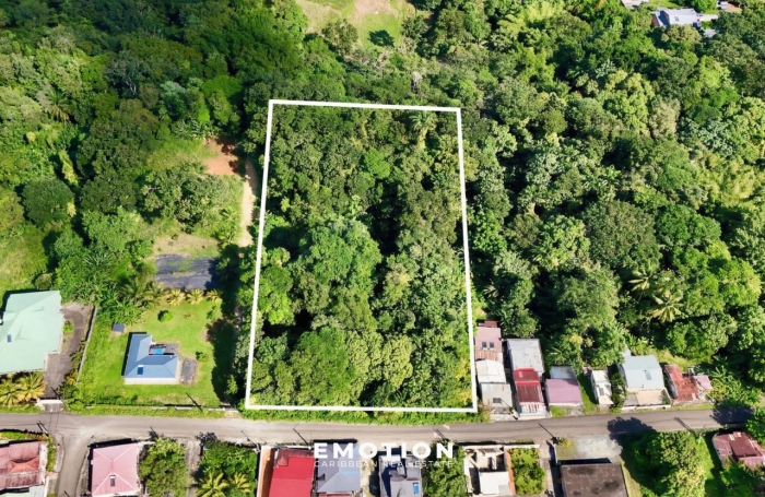 TERRAIN PLAT   Route Sainte-Rose   5 753 m2 Exclusivit&eacute;