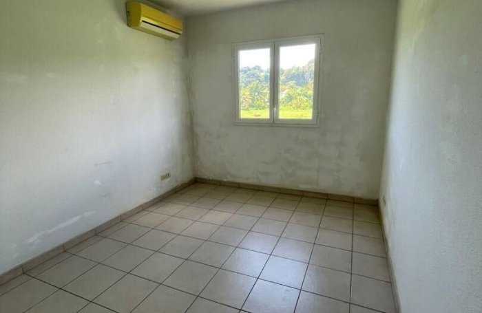 Vente Appartement 60m&sup2; 3 pièces Petit-Bourg