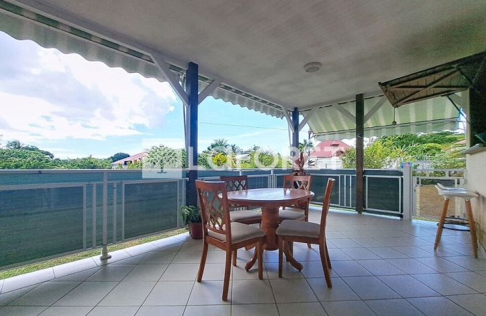 Vente Maison 90m&sup2; 4 pi&egrave;ces Lamentin