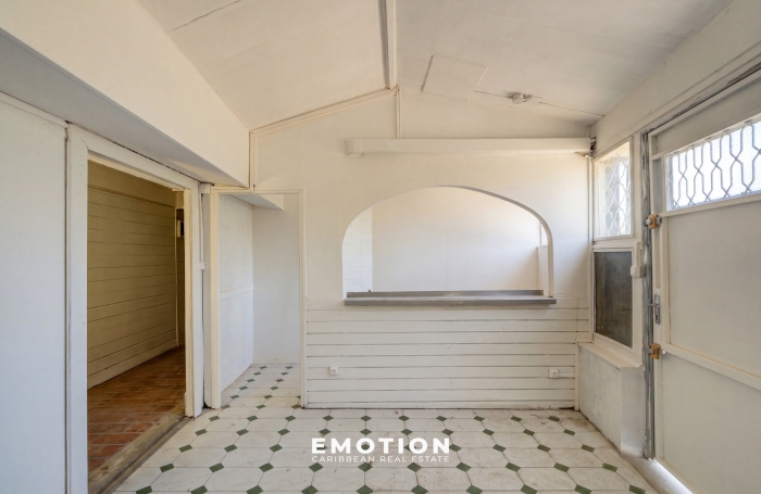 Local commercial 44 m2 - Le Gosier