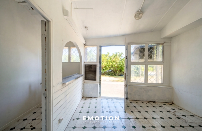 Local commercial 44 m2 - Le Gosier
