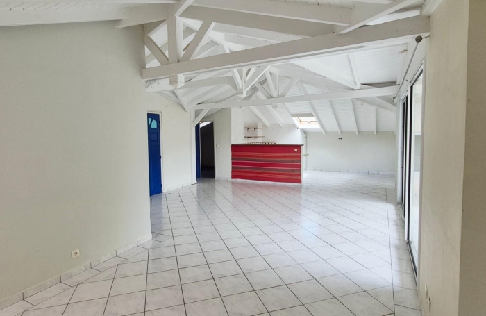 Location Appartement 82.3m&sup2; 2 pièces Bouillante