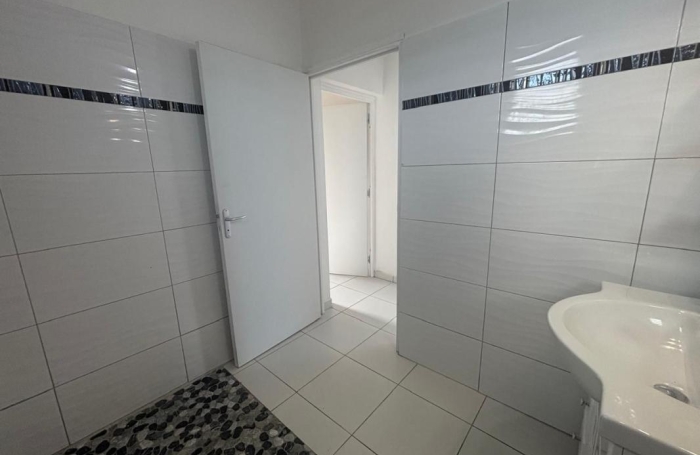 Location Maison 67m&sup2; 3 pièces Le Moule