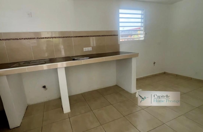 Maison St Fran&ccedil;ois -110 M2 -640M2 Terrain