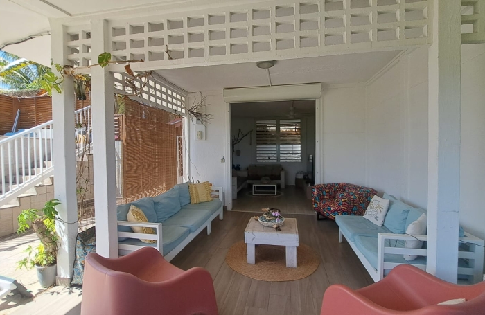 VILLA F5 MEUBLE AVEC PISCINE ET VUE MER