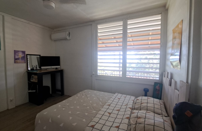 VILLA F5 MEUBLE AVEC PISCINE ET VUE MER