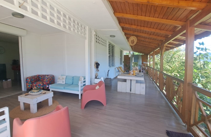 VILLA F5 MEUBLE AVEC PISCINE ET VUE MER