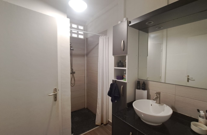 VILLA F5 MEUBLE AVEC PISCINE ET VUE MER