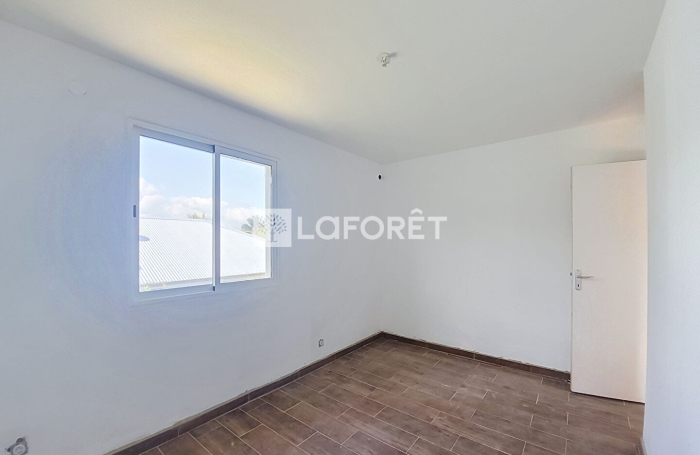 Vente Maison 66m&sup2; 4 pi&egrave;ces Petit-Bourg
