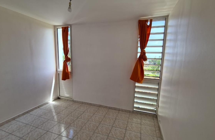 Vente Appartement 63m&sup2; 4 pièces Saint Claude