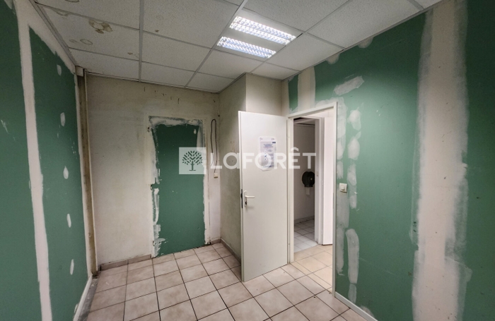 Location Local commercial 42.92m&sup2; Baie Mahault