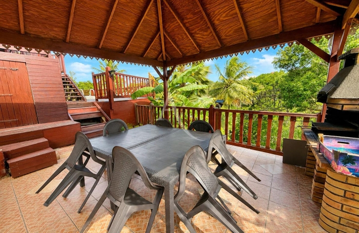 Vente Maison 198.8m&sup2; 7 pi&egrave;ces Sainte Anne