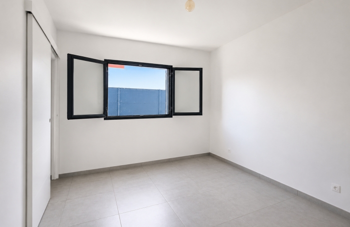 &Agrave; LOUER    villa moderne F5 avec piscine   PETIT-BOURG   Quartier La Grippi&egrave;re
