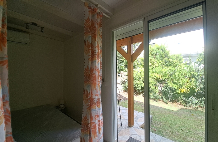 STUDIO meubl&eacute; en rez-de-jardin