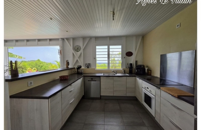 Vente Maison 94m&sup2; 4 pièces Bouillante