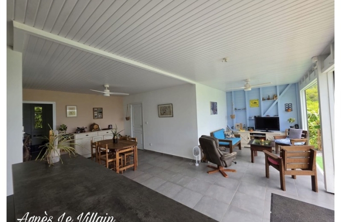 Vente Maison 94m&sup2; 4 pièces Bouillante