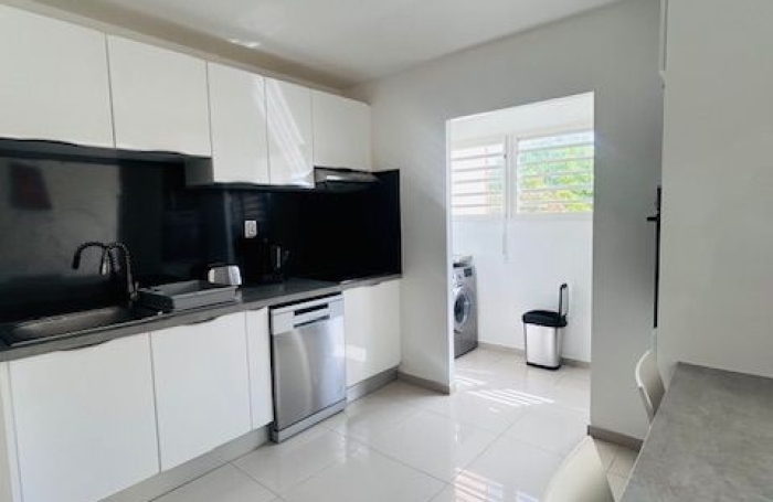 Location Appartement 78.33m&sup2; 3 pièces Gosier