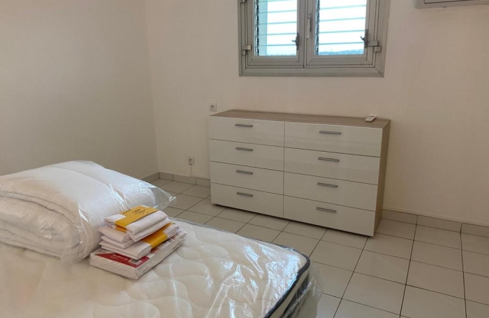 Location Appartement 74m&sup2; 2 pièces Gosier