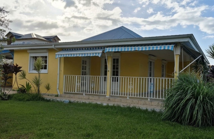 Location Maison 97115