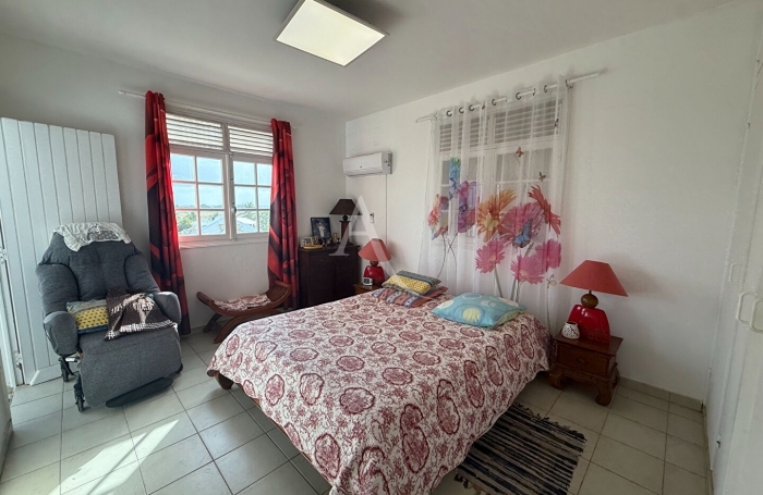 Vente Maison 184m&sup2; 6 pi&egrave;ces Saint Fran&ccedil;ois