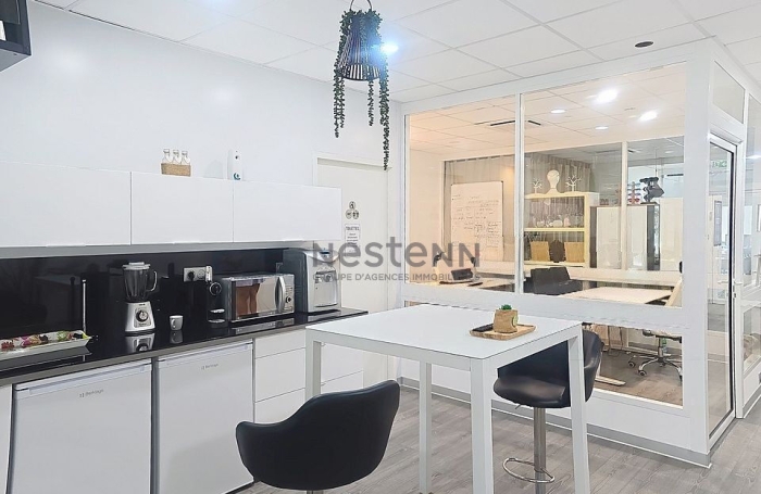 Location Bureaux 12m&sup2; 1 pi&egrave;ce Baie Mahault