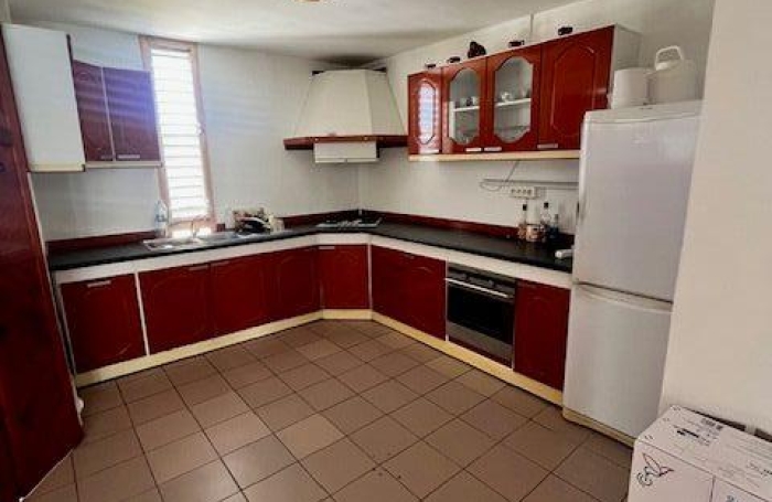 Vente Appartement 87m&sup2; 4 pièces Les Abymes