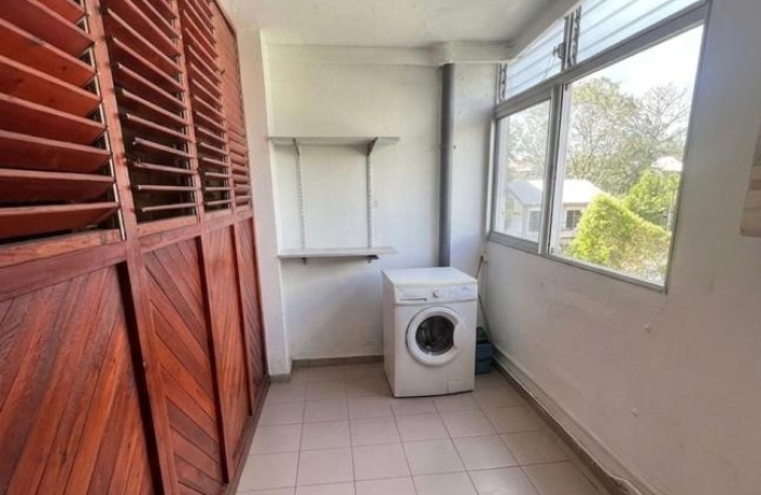 Vente Appartement 87m&sup2; 4 pièces Les Abymes