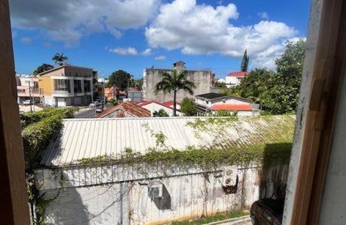 Vente Appartement 87m&sup2; 4 pièces Les Abymes
