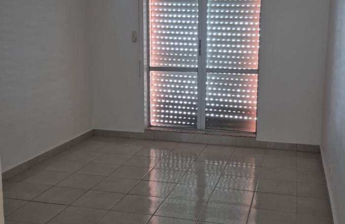 BEL ET SPACIEUX APPARTEMENT T5 BERGEVIN