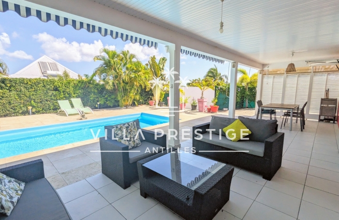 VILLA DE CHARME AVEC PISCINE ET GARAGE - CENTRE-VILLE SAINT-FRANCOIS