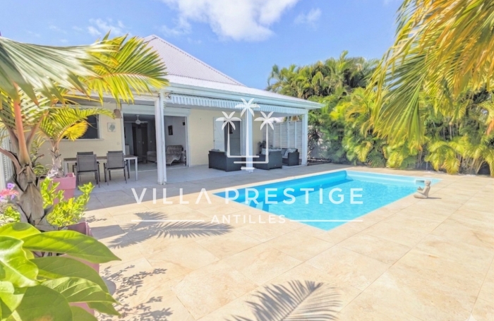 VILLA DE CHARME AVEC PISCINE ET GARAGE - CENTRE-VILLE SAINT-FRANCOIS