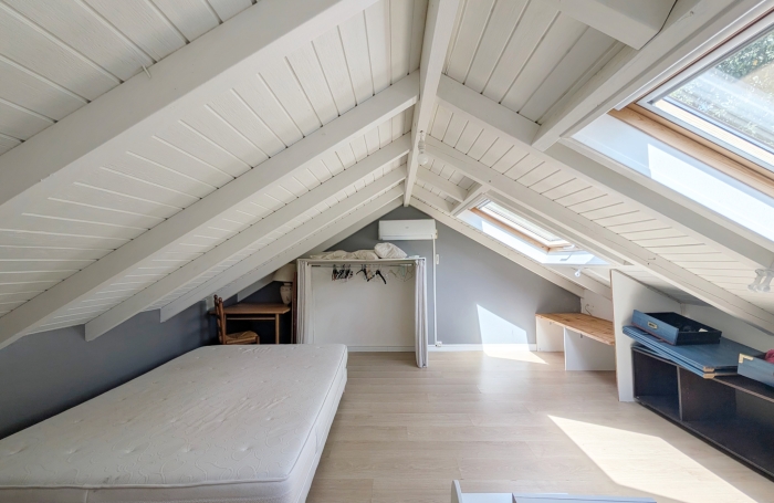 Maison de charme avec piscine et vaste espace ext&eacute;rieur