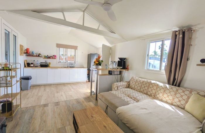 EXCLUSIVIT&Eacute;   VILLA CREOLE 3 CHAMBRES AVEC JACUZZI - LE MOULE