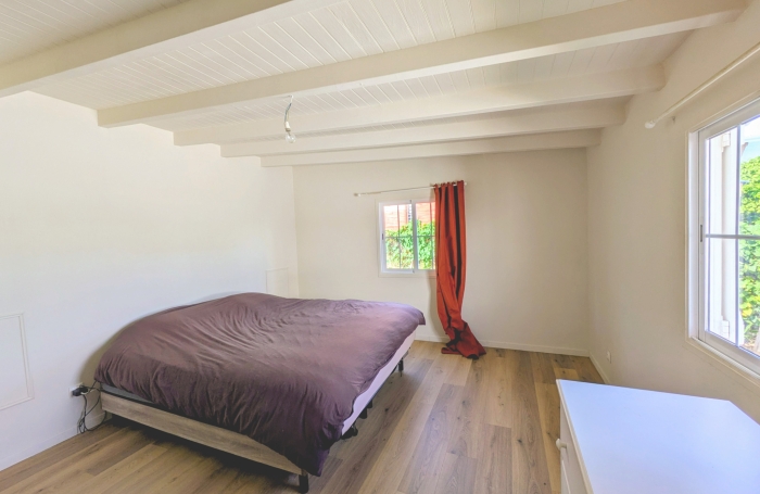 EXCLUSIVIT&Eacute;   VILLA CREOLE 3 CHAMBRES AVEC JACUZZI - LE MOULE
