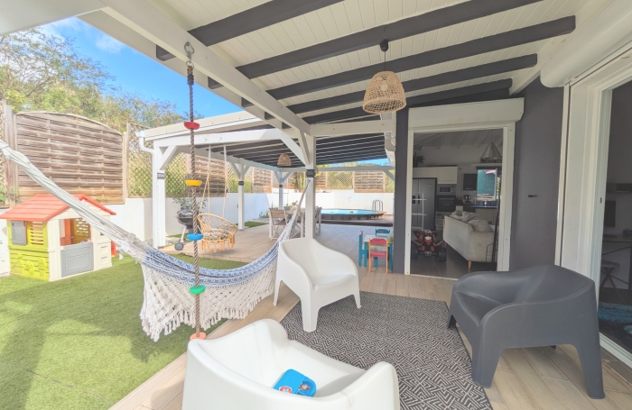 VILLA MODERNE 3 CHAMBRES PISCINE GISSAC