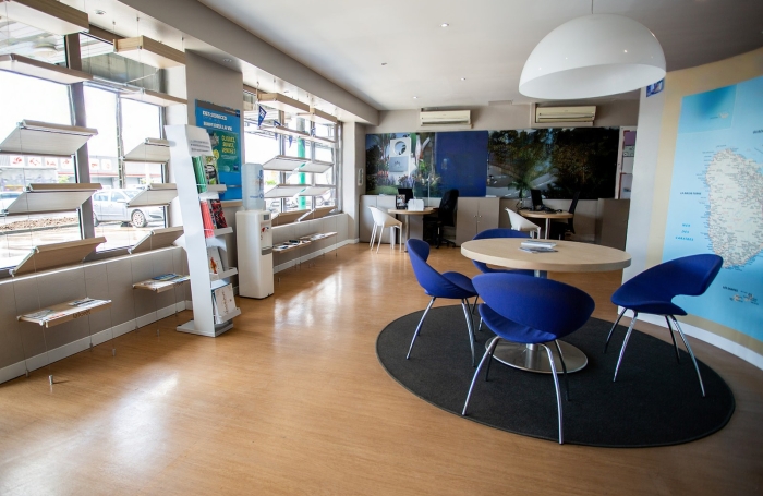 Location Local commercial 121m&sup2; Baie Mahault