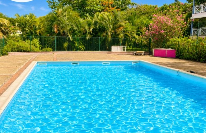 Vente Appartement 27.35m&sup2; 1 pièce Gourbeyre
