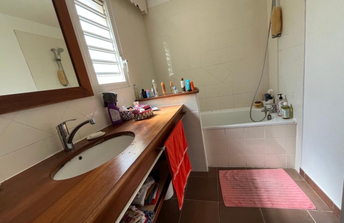 Location Appartement 74.4m&sup2; 3 pièces Sainte Anne