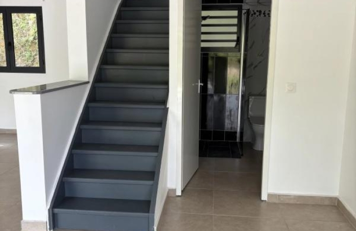 Location Maison 95.62m&sup2; 4 pièces Gosier