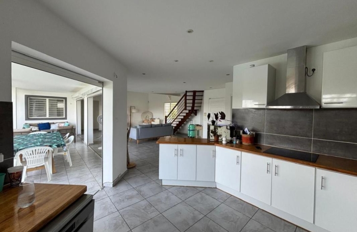 Location Maison 176m&sup2; 5 pièces Sainte Anne