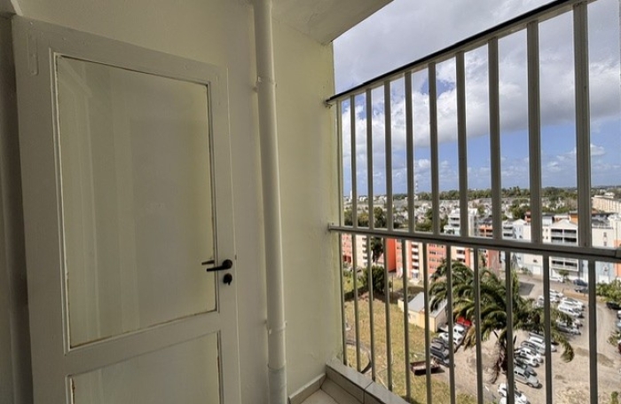 Studio &agrave; louer sur Pointe &agrave; Pitre en colocation