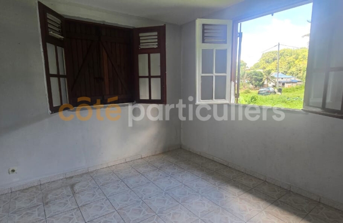 Vente Maison 112m&sup2; 4 pi&egrave;ces Les Abymes