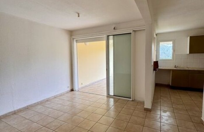 Vente Appartement 66m&sup2; 3 pièces Gourbeyre