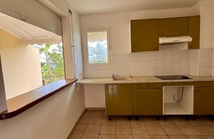 Vente Appartement 66m&sup2; 3 pièces Gourbeyre