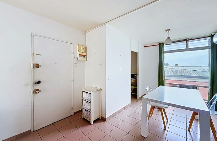 Vente Appartement 58.13m&sup2; 3 pi&egrave;ces Les Abymes