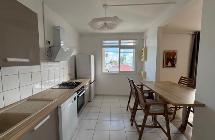 Location Appartement 77m&sup2; 3 pièces Sainte Anne
