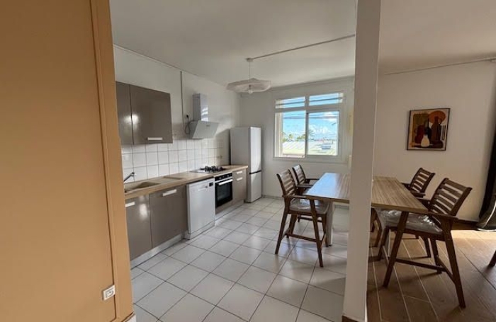 Location Appartement 77m&sup2; 3 pièces Sainte Anne