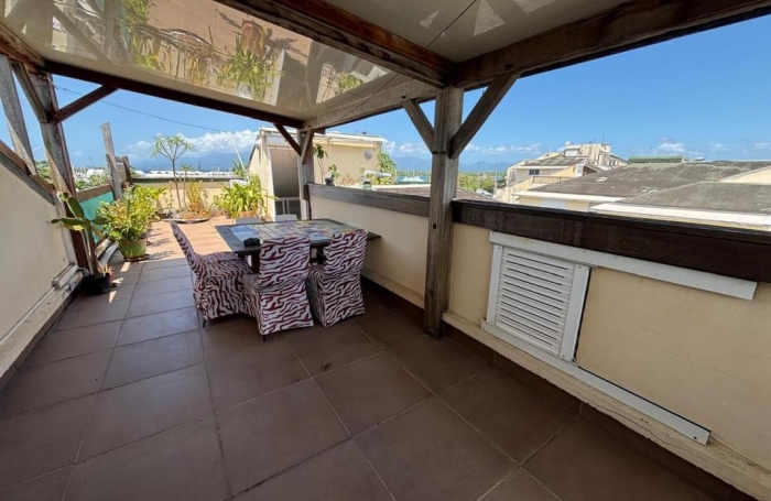 Location Appartement 109.44m&sup2; 4 pièces Pointe-&agrave;-Pitre