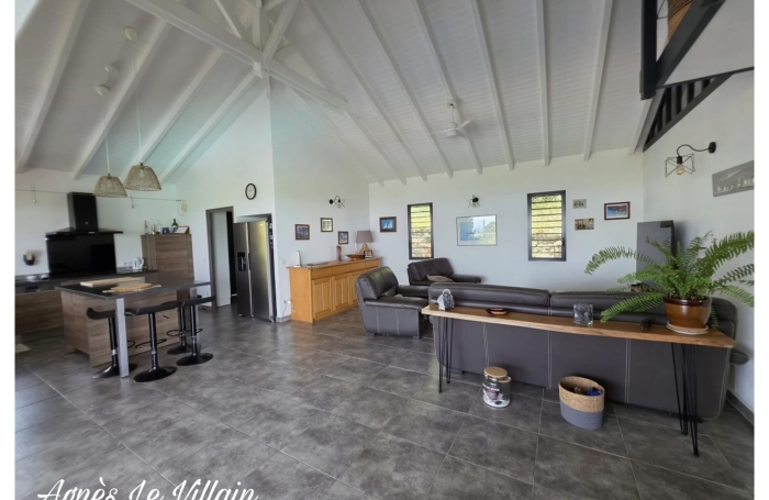Vente Maison 140m&sup2; 5 pièces Bouillante